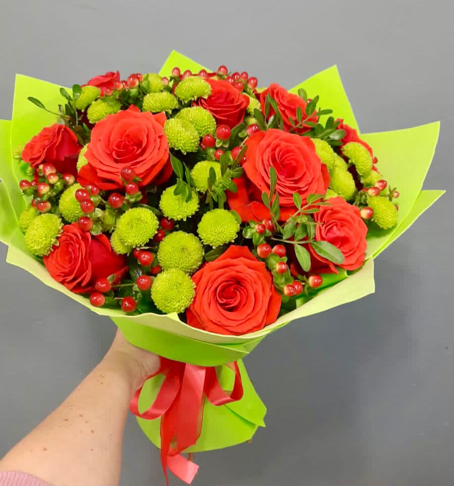 Букет цветов из: Хризантемы и Розы в Добринке