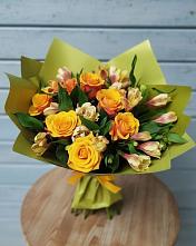 Букет цветов из:  Альстромерии и Розы в Добринке