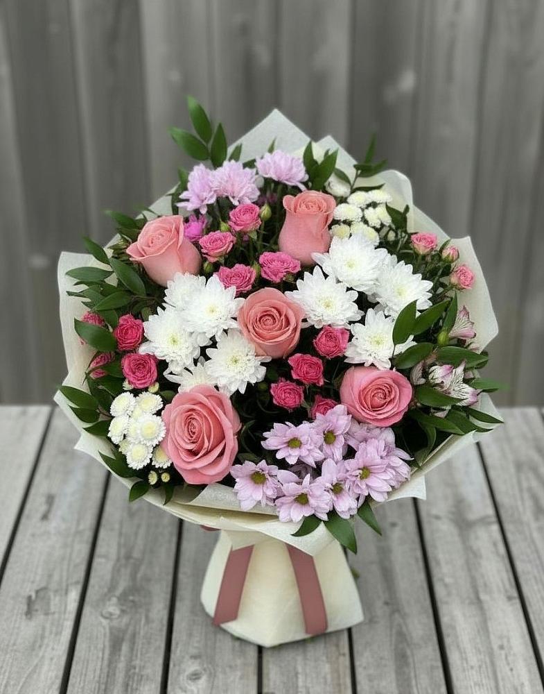 Букет цветов из: Альстромерии, Гвоздики, Розы и Хризантемы в Добринке