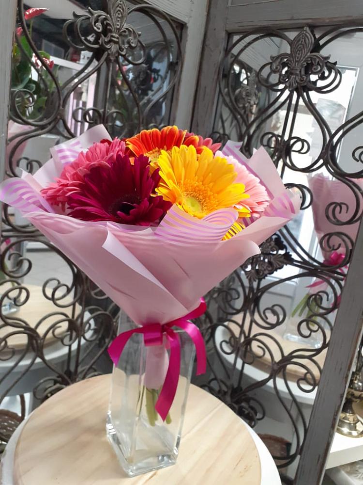 Букет цветов из: Герберы в Добринке