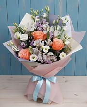 Букет цветов из:  Лизиантусы, Розы, Альстромерии и Гипсофила в Добринке