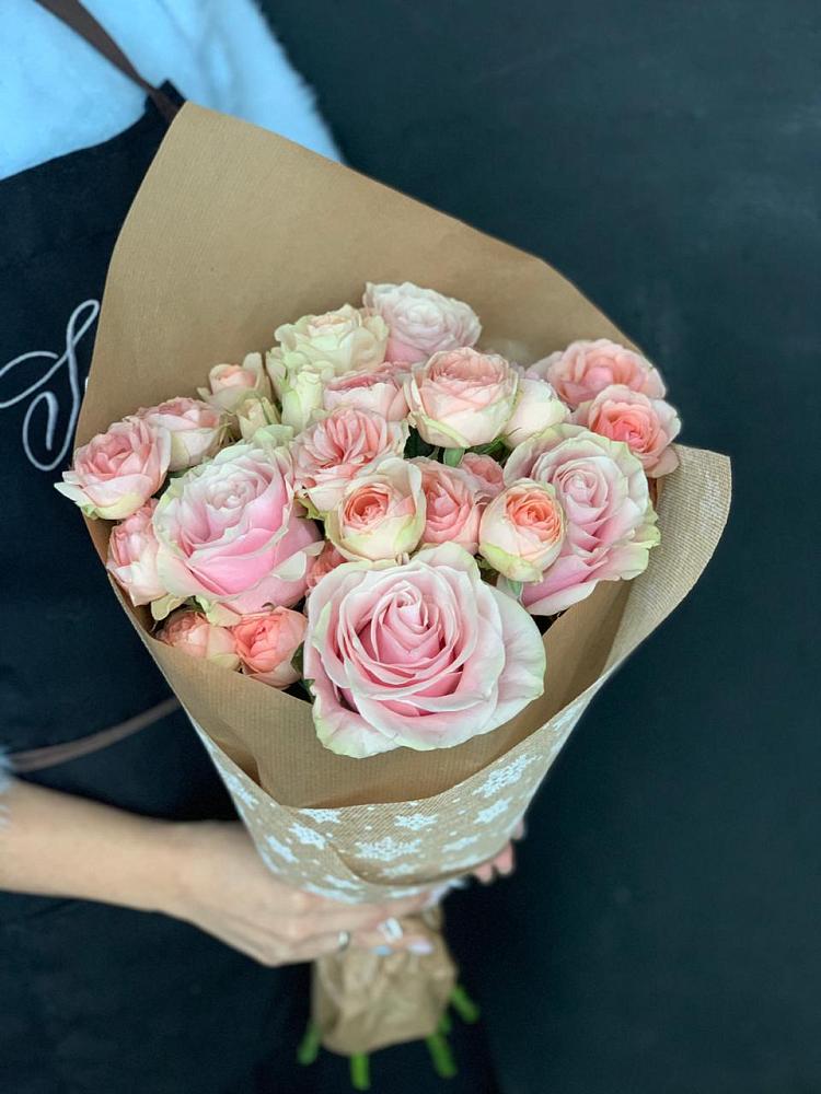 Букет цветов из: Хризантемы и Розы в Добринке