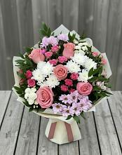 Букет цветов из:  Альстромерии, Гвоздики, Розы и Хризантемы в Добринке