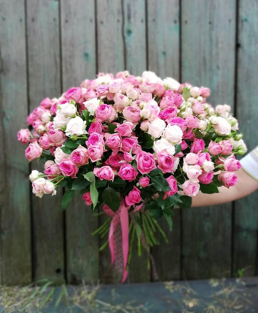 Букет Розовые кустовые розы Натали и Лав Лидия в Добринке