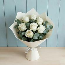 Букет Белые розы в Эвкалипте в Добринке